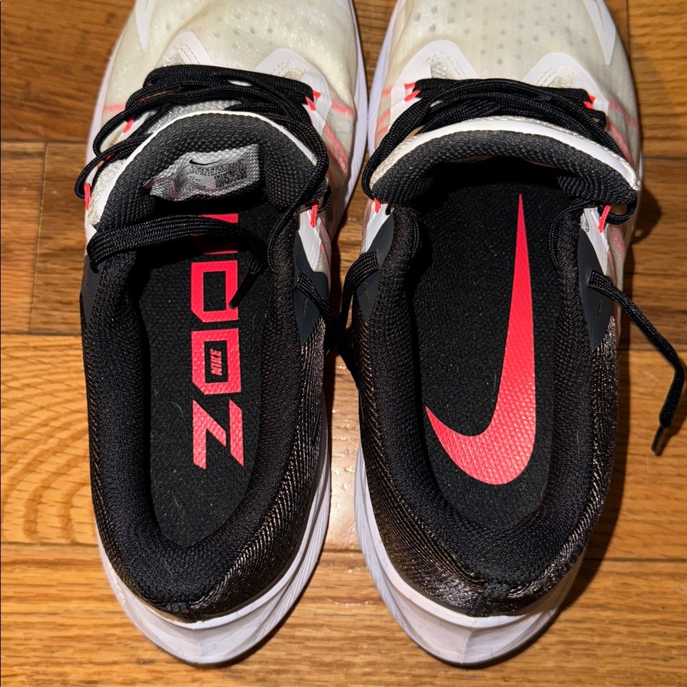 Women’s Nike Zoom Winflo size 9. - Picture 4 of 6